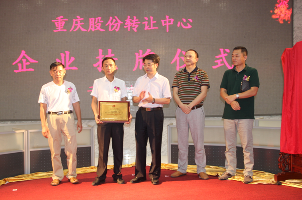 ������װ